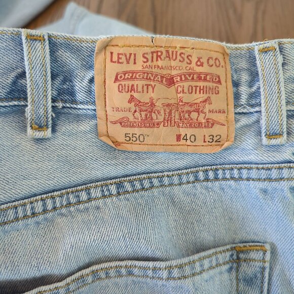 Levis 550 Relaxed Fit Light Wash Denim Jeans 40x32 Mens Vintage 1990s - Picture 7 of 15